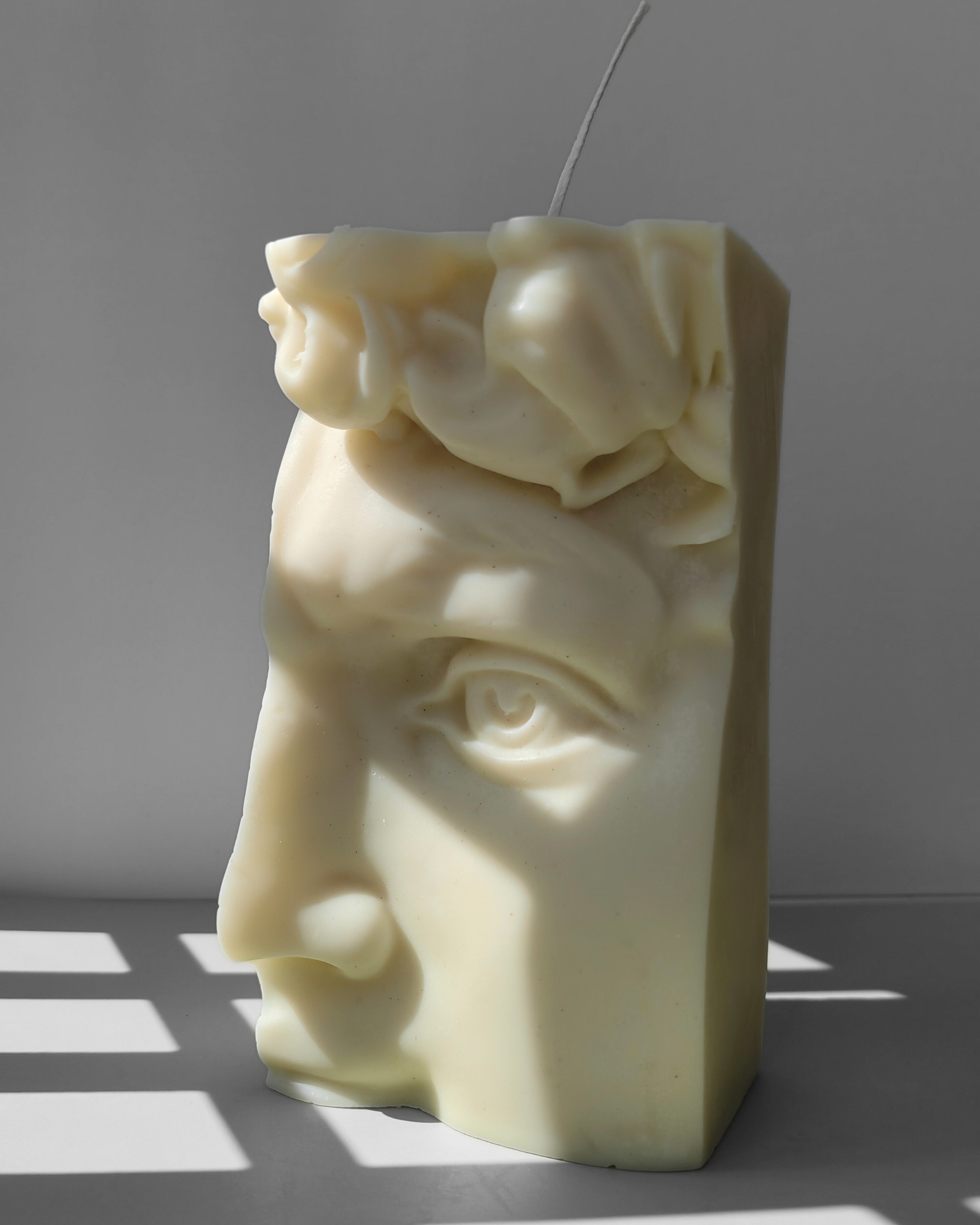 David Half Face Greek Candle