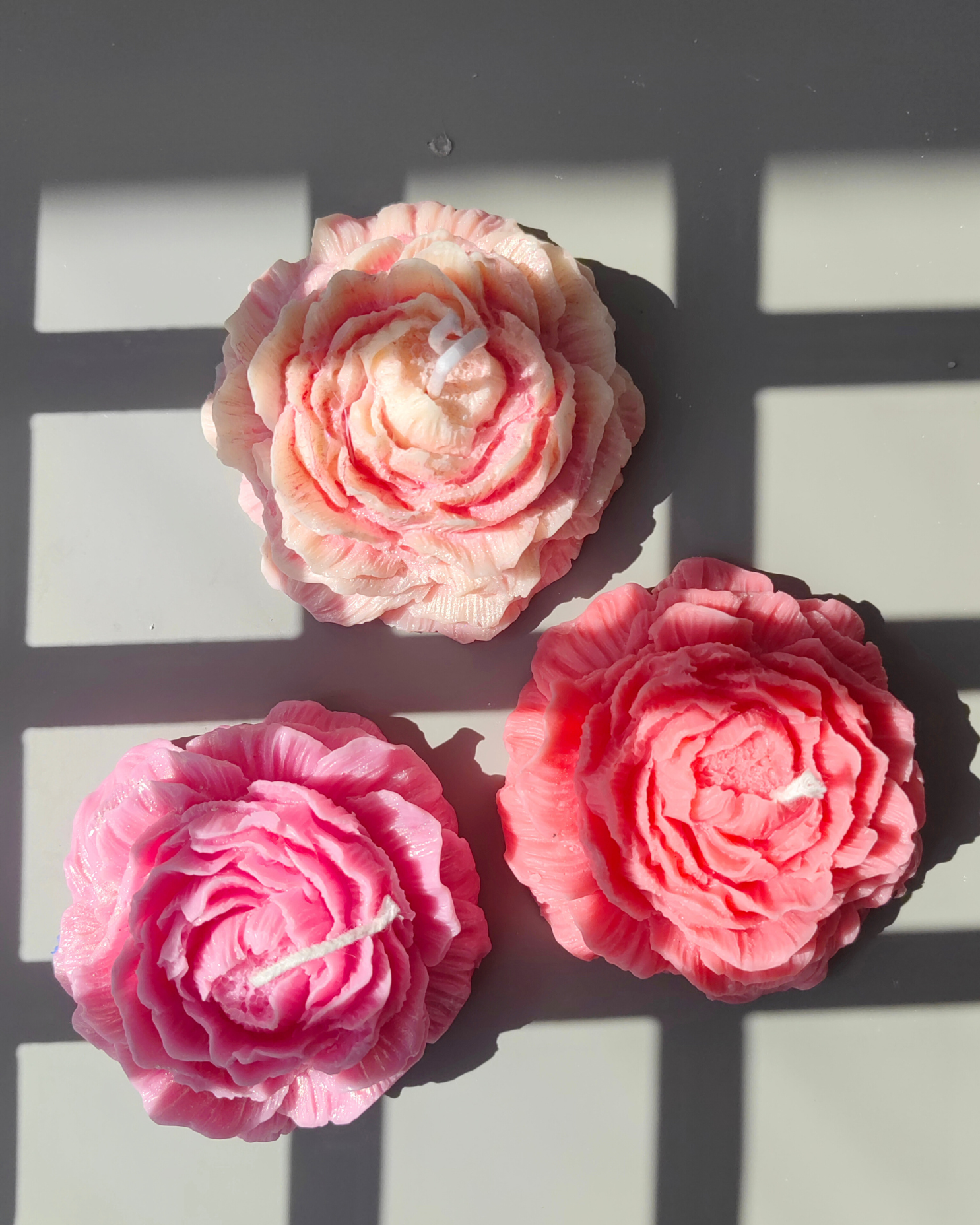 Peony Wild Candle (Medium)